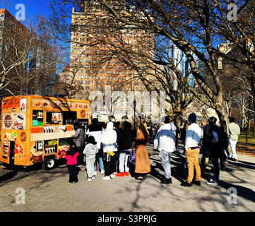 Dicembre 2021, Food Truck, The Battery, Lower Manhattan, New York, New York, Stati Uniti, Nord America Foto Stock