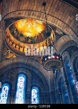 Il bellissimo interno della basilica del Sacré-Cœur a Montmartre, Parigi Foto Stock