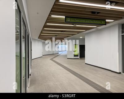 Interno della nuova stazione degli autobus di Broadmarsh a Nottingham. Foto Stock