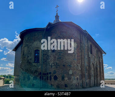 La Chiesa di Borisoglebskaya (Chiesa di Kolozhskaya, Kolozha) è una delle chiese conservate più antiche dell'antica Russia, un monumento unico dell'architettura russa nera, Grodno, Bielorussia Foto Stock