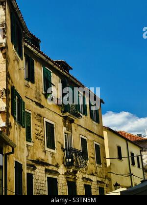 Vista sulla piazza Vocni trg di Spalato, Croazia Foto Stock