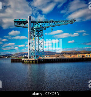 Titan Crane sul fiume Clyde in Clydebank. Foto Stock