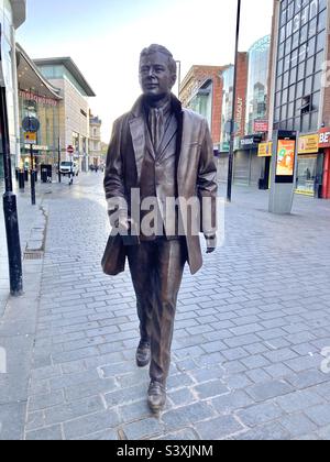 Statua di Brian Epstein a Liverpool Foto Stock