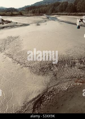 asciugò su letto di fiume a causa di riscaldamento globale del pianeta, Foto Stock