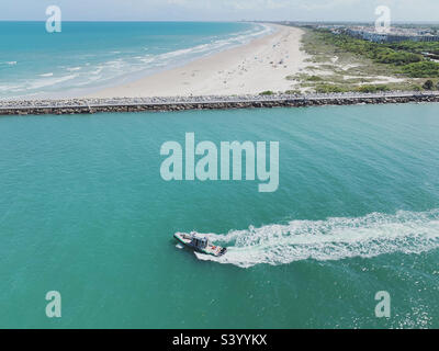 Maggio, 2022, nave di pattuglia sceriffo della contea di Brevard, Port Canaveral, Cape Canaveral, Brevard County, Florida, Stati Uniti Foto Stock