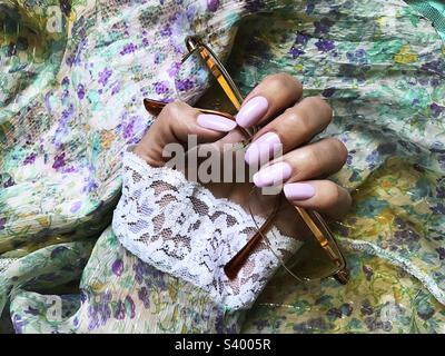 Manicure pastello Foto Stock