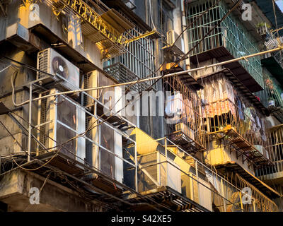 Unità residenziali in Hong Kong densamente imballato Foto Stock