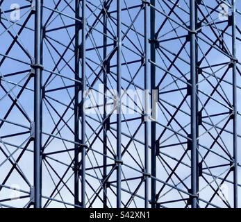 L'acciaieria, che sostiene le montagne russe giganti a Blackpool Pleasure Beach divertimento fiera Foto Stock