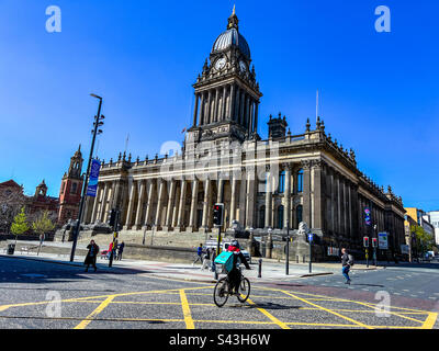 Il Municipio di Leeds si trova nella sede principale del centro di Leeds Foto Stock