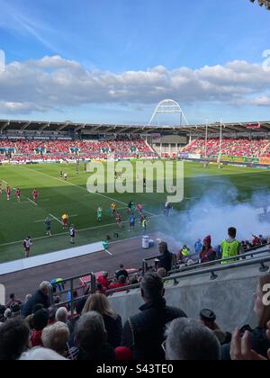 Scarlets vs Glasgow Warriors al Parc y Scarlets EPCR Challenge Cup Aprile 2023 Foto Stock