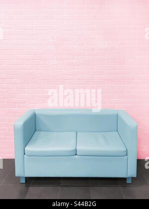 Sofà blu Foto Stock