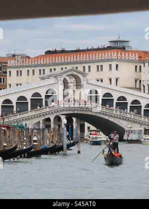 Ponte di Rialto! Venezia! Italia! Foto Stock