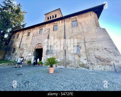 Basilica dei Santi quattro Coronati a Roma. Foto Stock