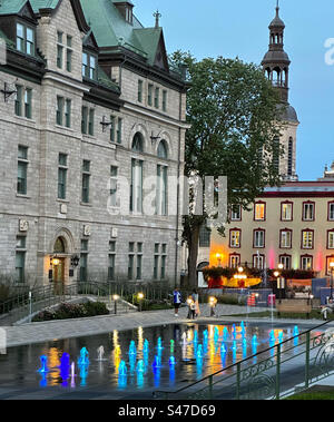 Settembre 2023, Fontane, Hotel de Ville, Municipio, quartiere storico di Old Quebec, Quebec City, Quebec, Canada Foto Stock