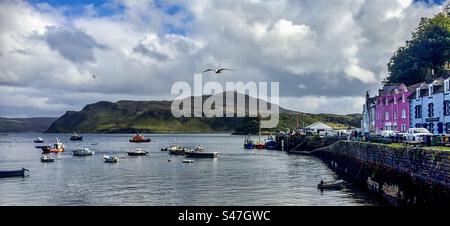 Città di Portree sull'isola di Skye, Scozia Foto Stock