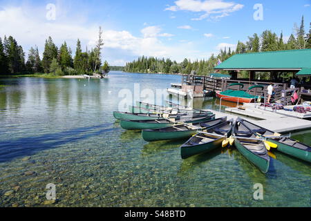 Attracco per barche in kayak al lago Jenny nel Grand Teton National Park a Jackson Hole, Wyoming Foto Stock