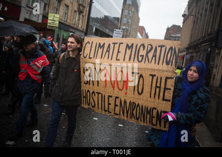 Glasgow, Scozia, 16 marzo 2019. Anti-razzismo nel rally di George Square, a Glasgow in Scozia, 16 marzo 2019. Foto di: Jeremy Sutton-Hibbert/Alamy Live News. Foto Stock