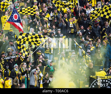 Marzo 16, 2019: Columbus Crew FC tifosi durante la partita contro FC Dallas nel loro gioco in Columbus, Ohio, Stati Uniti d'America. Brent Clark/Alamy Live News Foto Stock