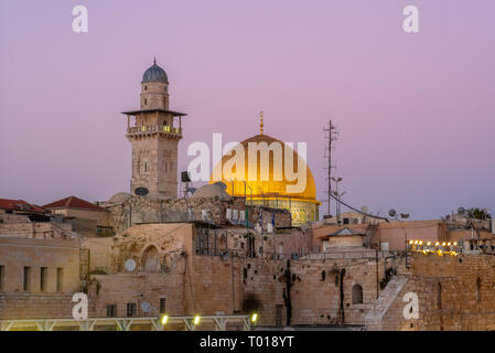 Il Muro Occidentale e la Cupola della roccia di Gerusalemme Foto Stock