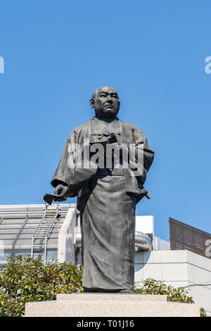 Statua di Ōishi Yoshio, Sengaku-ji, Minato-Ku, Tokyo, Giappone. Qui è famosa per Akō incidente di quarantasette Rōnin nel XVIII secolo. Foto Stock