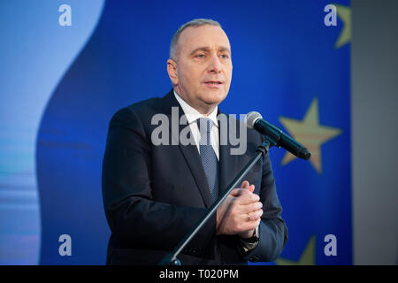 Grzegorz Schetyna durante una conferenza stampa congiunta del ''Coalizione Europea'' (cinque polacco maggiori partiti di opposizione) leader a Varsavia in Polonia il 24 febbraio 2019. Polacco di cinque partiti di opposizione (Piattaforma Civica, partito moderno, polacco Peoples Party, Alleanza della sinistra democratica e verdi Polands) domenica hanno firmato una dichiarazione della coalizione, in vista delle prossime elezioni del Parlamento europeo e iniziativa creato fatturata come la coalizione europea. Foto Stock