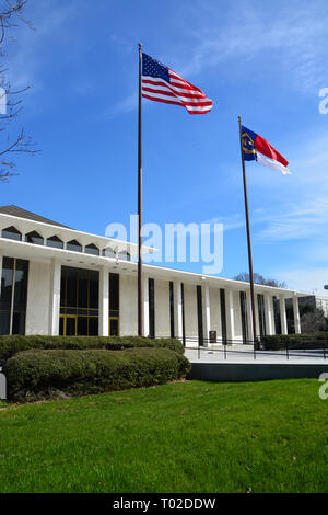 North Carolina legislativa dell edificio è stato inaugurato nel 1963 e dedicata esclusivamente per il ramo legislativo del governo dello stato. Foto Stock