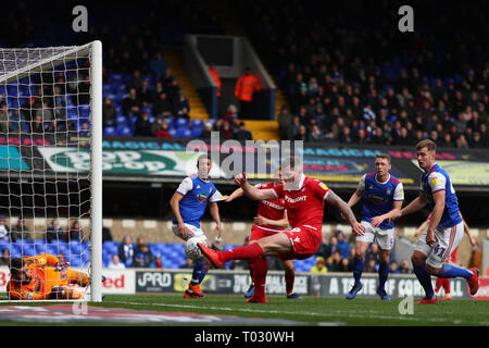 Suffolk, Regno Unito. 16 marzo 2019. Daryl Murphy di Nottingham Forest punteggi i suoi lati secondo obiettivo prima che fosse non consentito - Ipswich Town v Nottingham Forest, Sky scommessa campionato, Portman Road, Ipswich - XVI Marzo 2019 solo uso editoriale - DataCo restrizioni si applicano Credito: Giornata immagini limitata/Alamy Live News Foto Stock