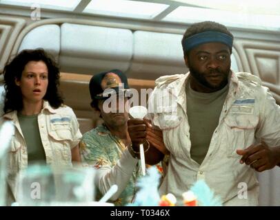 SIGOURNEY WEAVER, HARRY DEAN STANTON, YAPHET KOTTO, Alien, 1979 Foto Stock