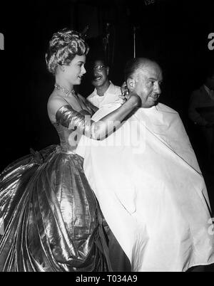 GRACE KELLY, Alfred Hitchcock, per la cattura di un ladro, 1955 Foto Stock