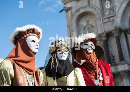 Venezia, Italia - Febbraio 23 2019: le maschere del carnevale di Venezia 2019 Foto Stock