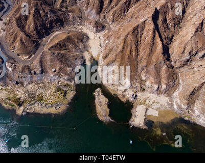 Al Rafisah Dam in Khor Fakkan negli Emirati Arabi Uniti vista aerea Foto Stock