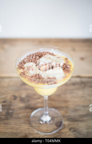 Crema cocktail di uovo Foto Stock