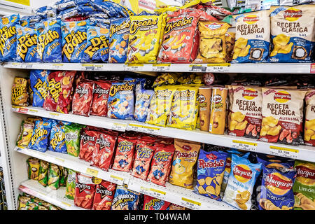 Cartagena Colombia,Centro,la Matuna,Exito Mercado,interno,supermercato,vendita espositori scaffali alimentari,prodotti da imballaggio, Foto Stock