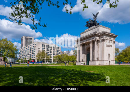 Wellington Arch all'angolo di Hyde Park di Londra. Foto Stock