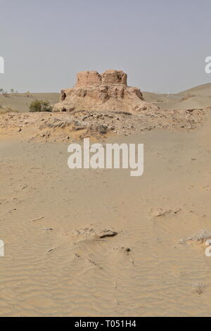 Rovine Di Rawak Stupa E Del Deserto Di Vihara-Taklamakan. Xinjiang Uyghur Region-Cina-0028 Foto Stock