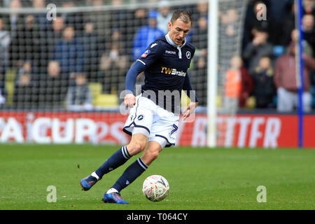 Londra, Regno Unito. Xvii Mar, 2019. Jed Wallace di Millwall in azione. La Emirates FA Cup quarti di finale di partita, Millwall v Brighton & Hove Albion In Den a Londra la domenica 17 marzo 2019. Questa immagine può essere utilizzata solo per scopi editoriali. Solo uso editoriale, è richiesta una licenza per uso commerciale. Nessun uso in scommesse, giochi o un singolo giocatore/club/league pubblicazioni. pic da Steffan Bowen/Andrew Orchard fotografia sportiva/Alamy Live news Credito: Andrew Orchard fotografia sportiva/Alamy Live News Foto Stock