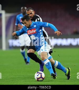 Stadio San Paolo a Napoli, Italia. Xvii Mar, 2019. Serie A Calcio, Napoli versus Udinese; Amin Younes di Napoli Credito: Azione Sport Plus/Alamy Live News Foto Stock