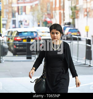 Londra, Regno Unito. Xvii Mar, 2019. Gli ospiti arrivano alla BBC prima della loro comparsa sul Andrew Marr Show. Broadcasting House, Londra. Regno Unito la baronessa Chakrabarti CBE, Credito: Thomas Bowles/Alamy Live News Foto Stock