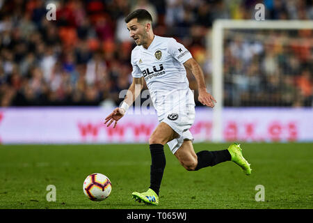 Mestalla stadio, Valencia, Spagna. Xvii Mar, 2019. La Liga calcio, Valencia contro il Getafe; Jose Gaya di Valencia CF in azione Credit: Azione Plus sport/Alamy Live News Foto Stock