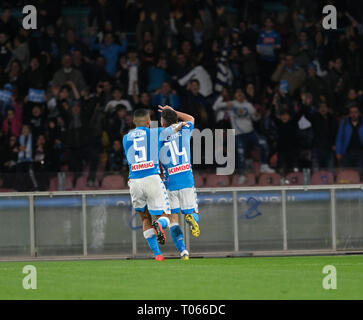 Napoli, campania, Italy. 17 mar 2019. Stadio San Paolo serie di una partita di calcio di Serie A tra SSC Napoli FC Udinese.Nell'immagine .risultati finali SSC Napoli 4 : 2 FC Udinese. Credito: Fabio Sasso/ZUMA filo/Alamy Live News Foto Stock