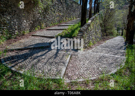 Antica strada acciottolata Foto Stock