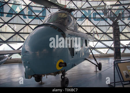 Sikorsky / Westland / Soko S-55 Mk-5 elicottero a display in serbo museo aeronautico a Belgrado Foto Stock