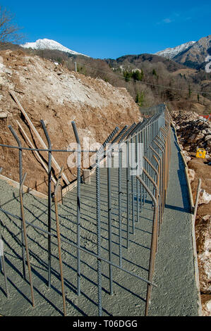 Parete in cemento armato costruzione Foto Stock