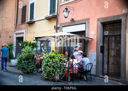 Pizzeria nel quartiere Trastevere di Roma, Italia. Foto Stock