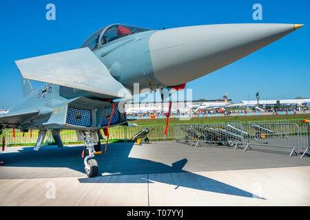 Eurofighter Typhoon EF2000, Freiflaeche, Besucher, ILA 2018, Schoenefeld, Brandeburgo, Deutschland Foto Stock