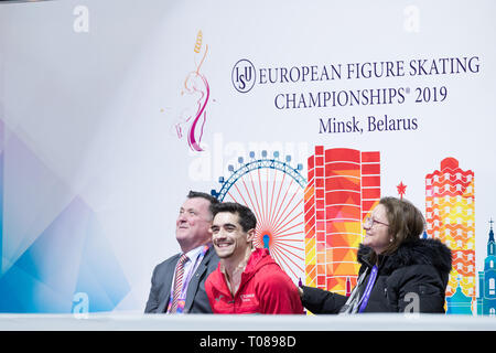 Brian Orsero, Javier Fernandez e Laia Papell dalla Spagna in Kiss e grido durante il 2019 campionati europei Foto Stock