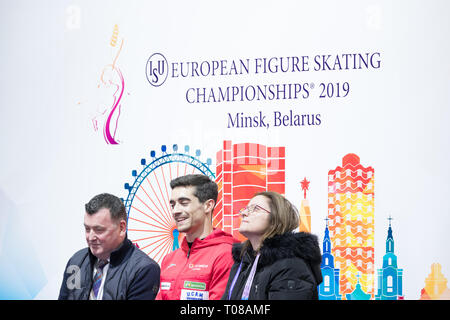 Brian Orsero, Javier Fernandez dalla Spagna e Laia Papell nel bacio e grido durante il 2019 campionati europei Foto Stock