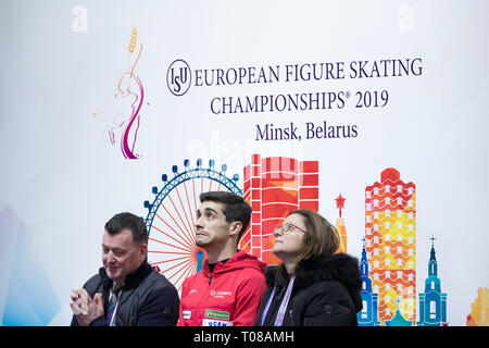 Brian Orsero, Javier Fernandez dalla Spagna e Laia Papell nel bacio e grido durante il 2019 campionati europei Foto Stock