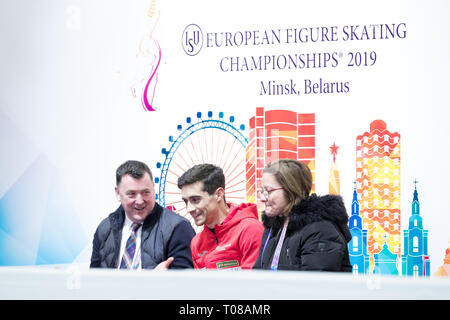 Brian Orsero, Javier Fernandez dalla Spagna e Laia Papell nel bacio e grido durante il 2019 campionati europei Foto Stock