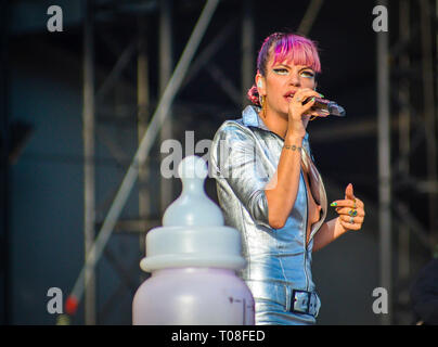 Lily Allen, V2014, Hylands Park, Chelmsford, Essex, Regno Unito - 17 ago 2014 Foto Stock